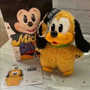 Mickey Family Pop Mart Pluto
Plush Keychain